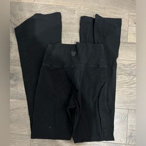 Aritzia TNA Flare Leggings